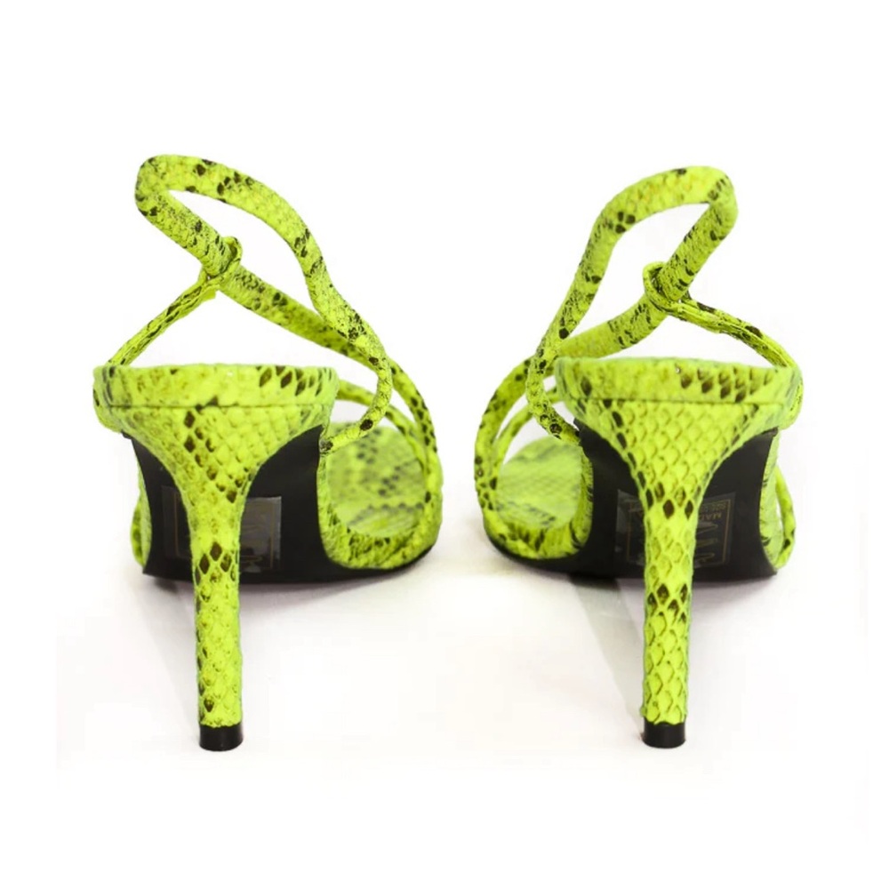 Snake embossed heel. - Picture 2 of 3
